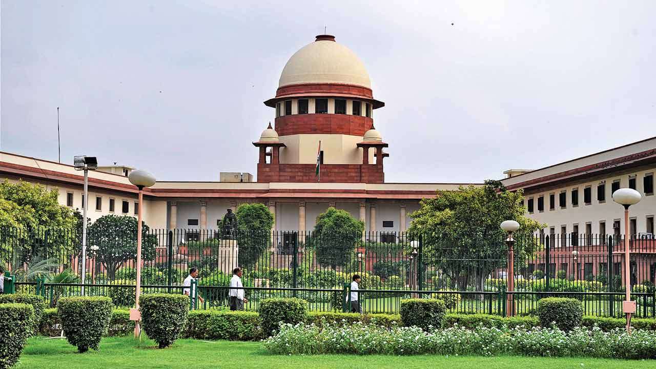 SC: No objection to farmers protest as legal challenge is pending